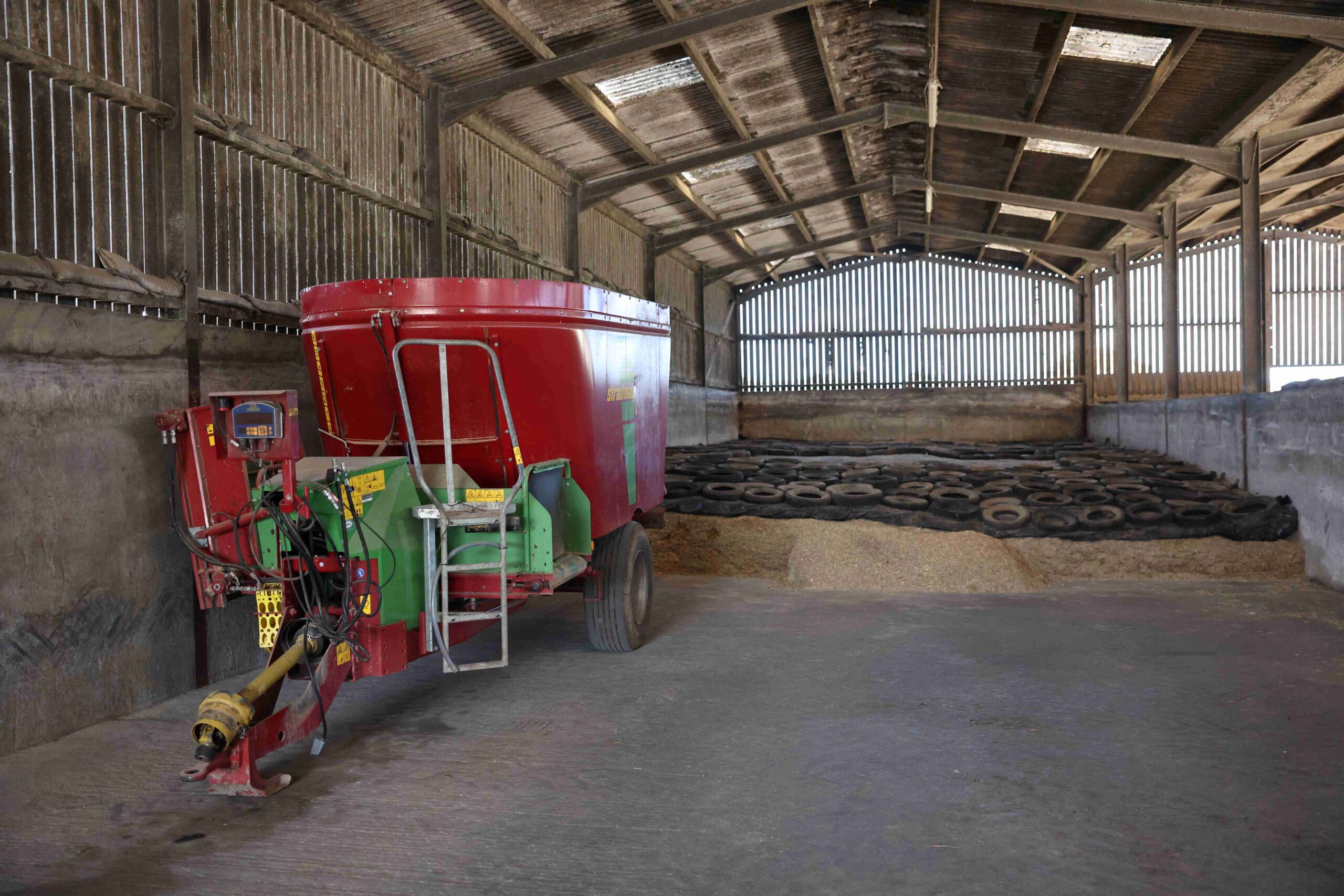 Feeder Wagon